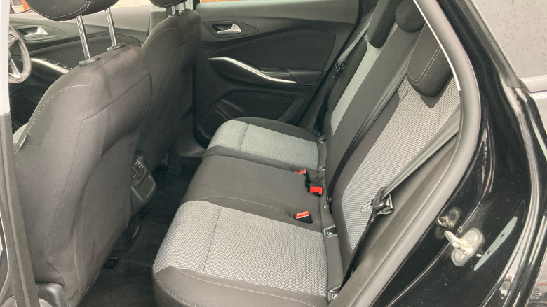 Vauxhall Grandland X 1.2 Turbo SE 5dr Petrol Hatchback